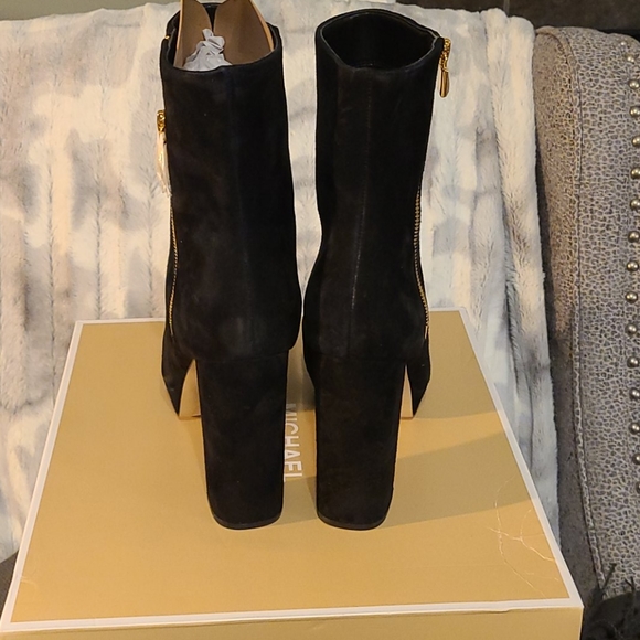 Black Clunk Heel Bootie - Picture 3 of 5